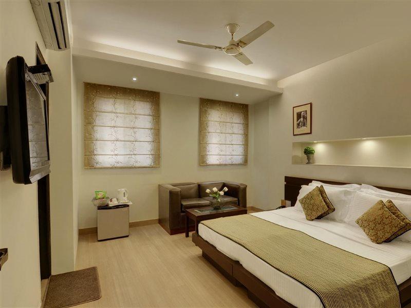 Hotel Maya 'New Delhi' 外观 照片