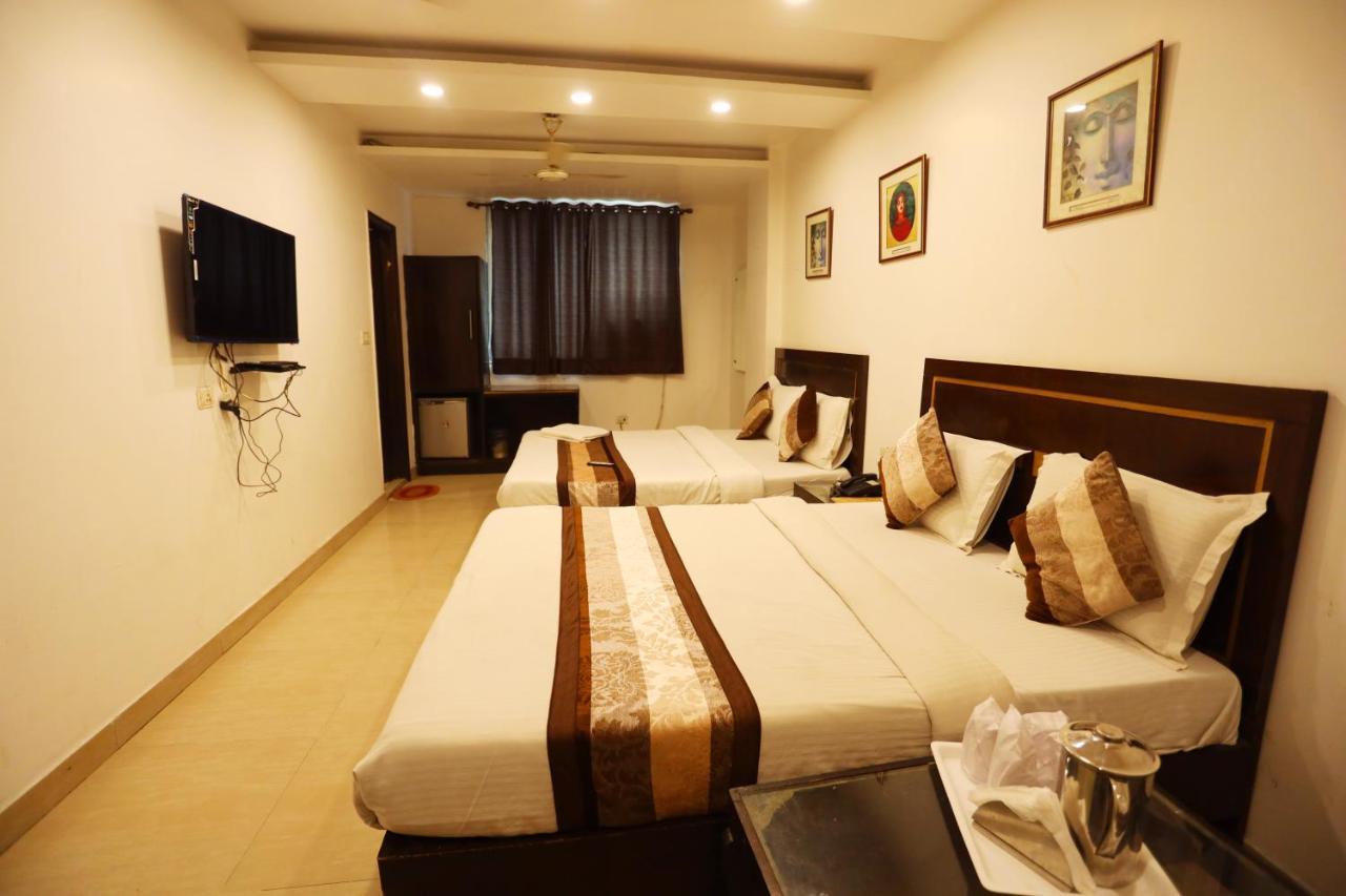 Hotel Maya 'New Delhi' 外观 照片