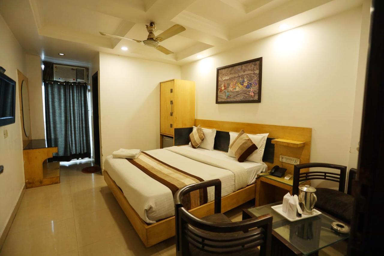 Hotel Maya 'New Delhi' 外观 照片