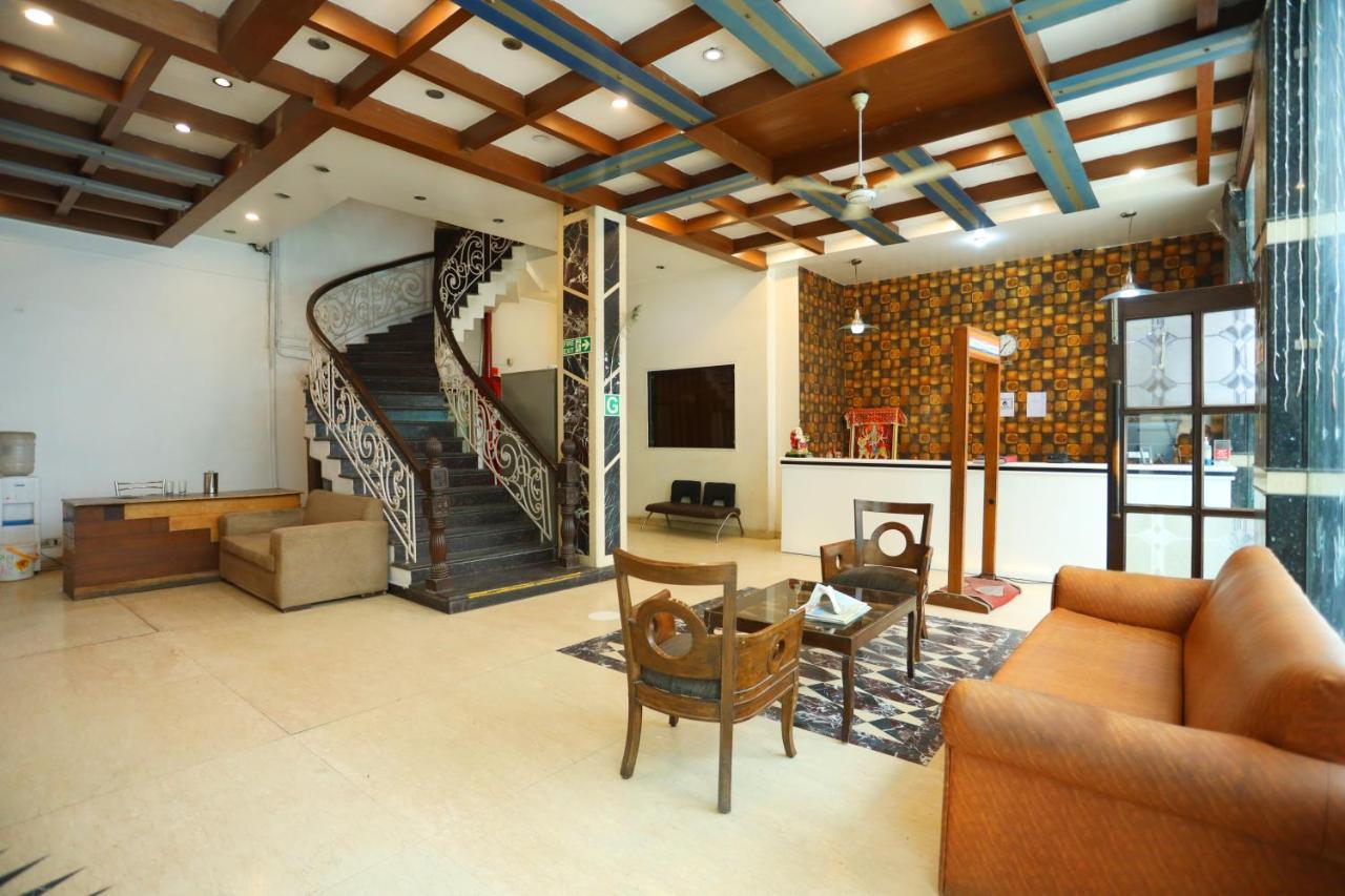 Hotel Maya 'New Delhi' 外观 照片