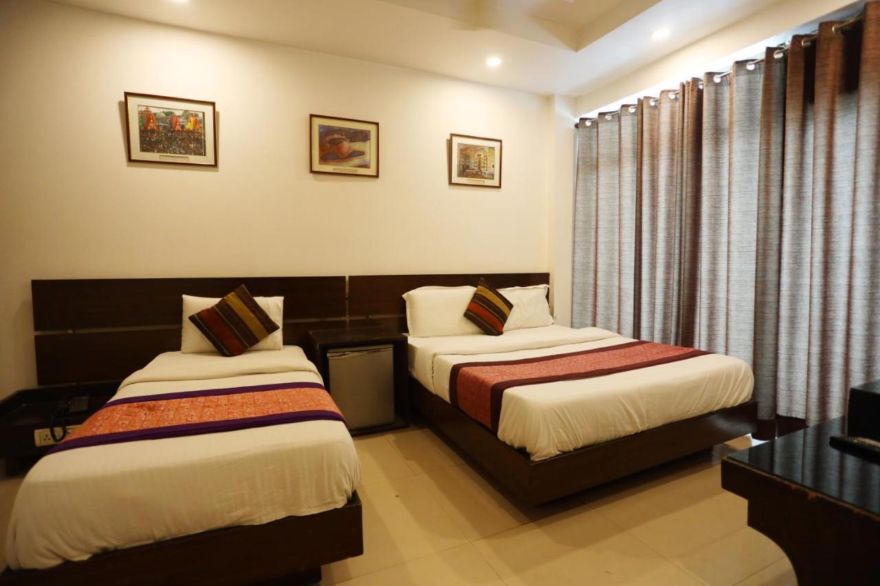 Hotel Maya 'New Delhi' 外观 照片