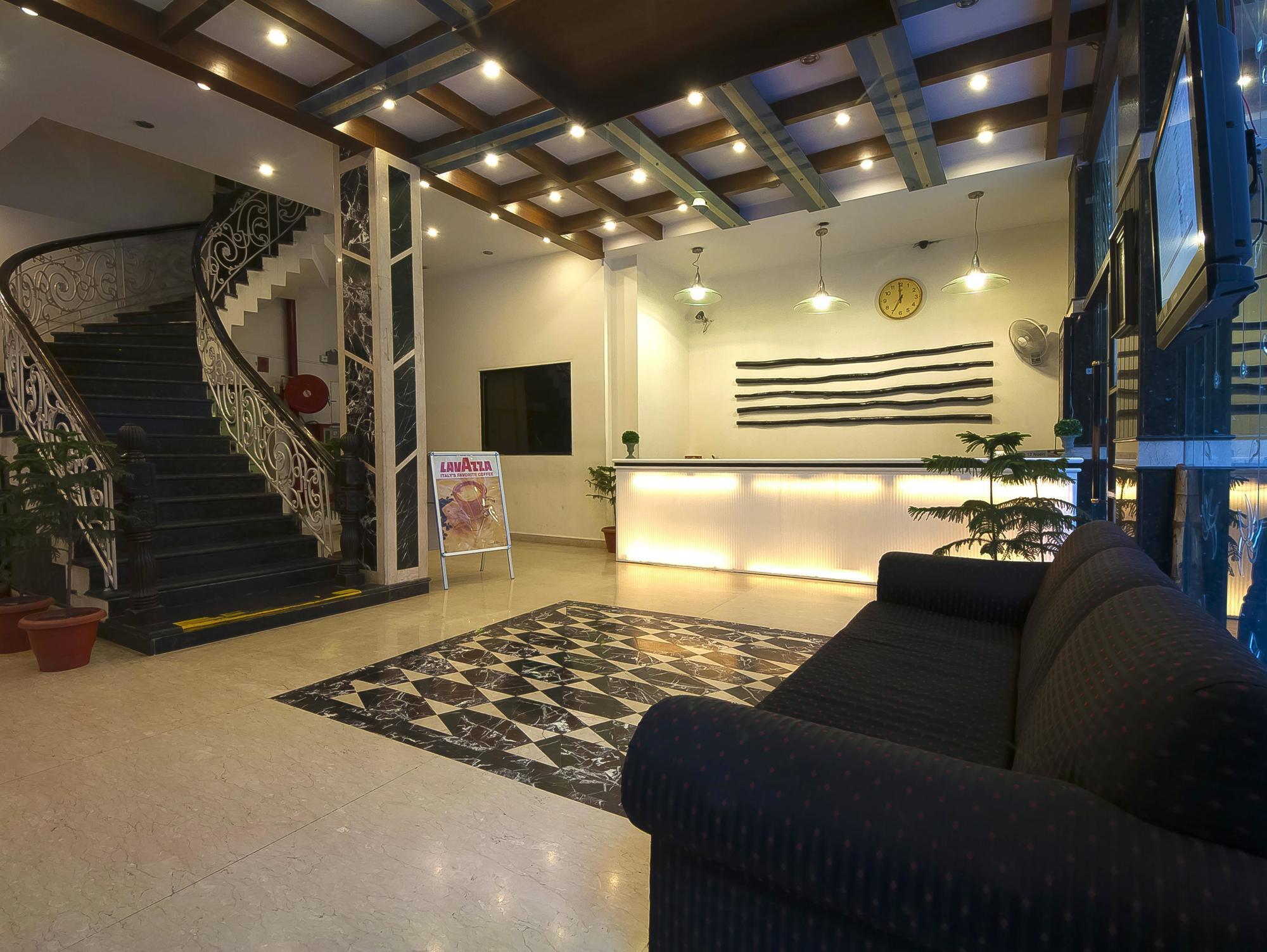 Hotel Maya 'New Delhi' 外观 照片