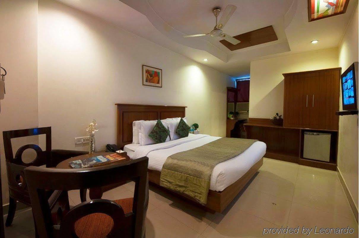 Hotel Maya 'New Delhi' 外观 照片