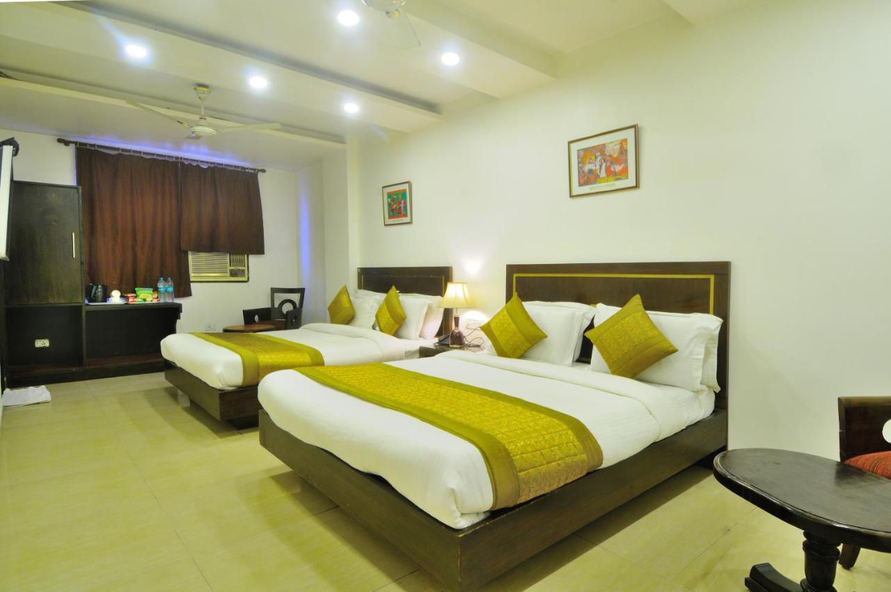 Hotel Maya 'New Delhi' 外观 照片