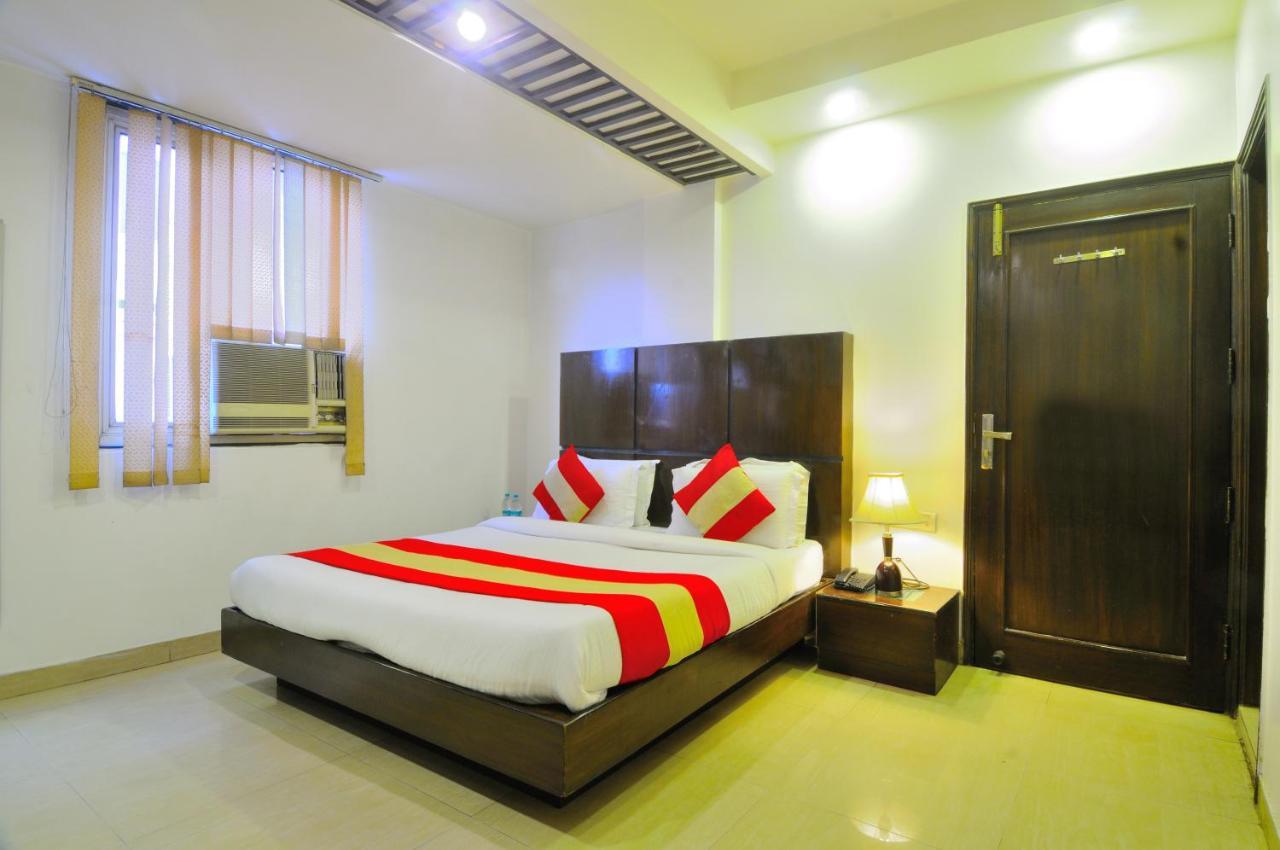 Hotel Maya 'New Delhi' 外观 照片