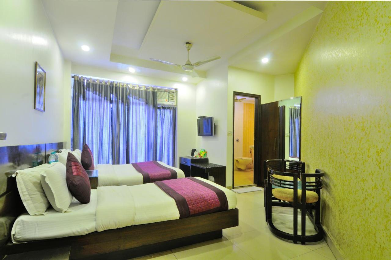 Hotel Maya 'New Delhi' 外观 照片
