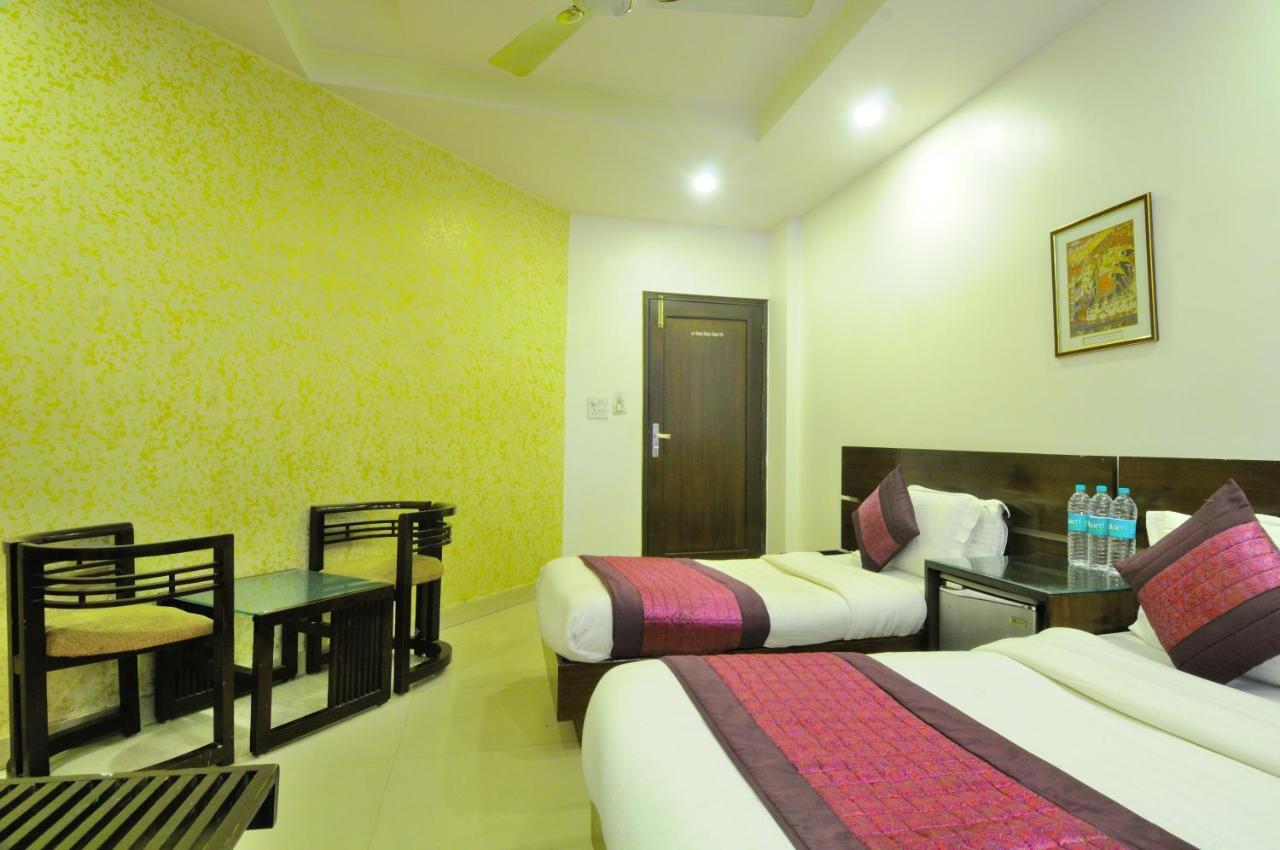Hotel Maya 'New Delhi' 外观 照片