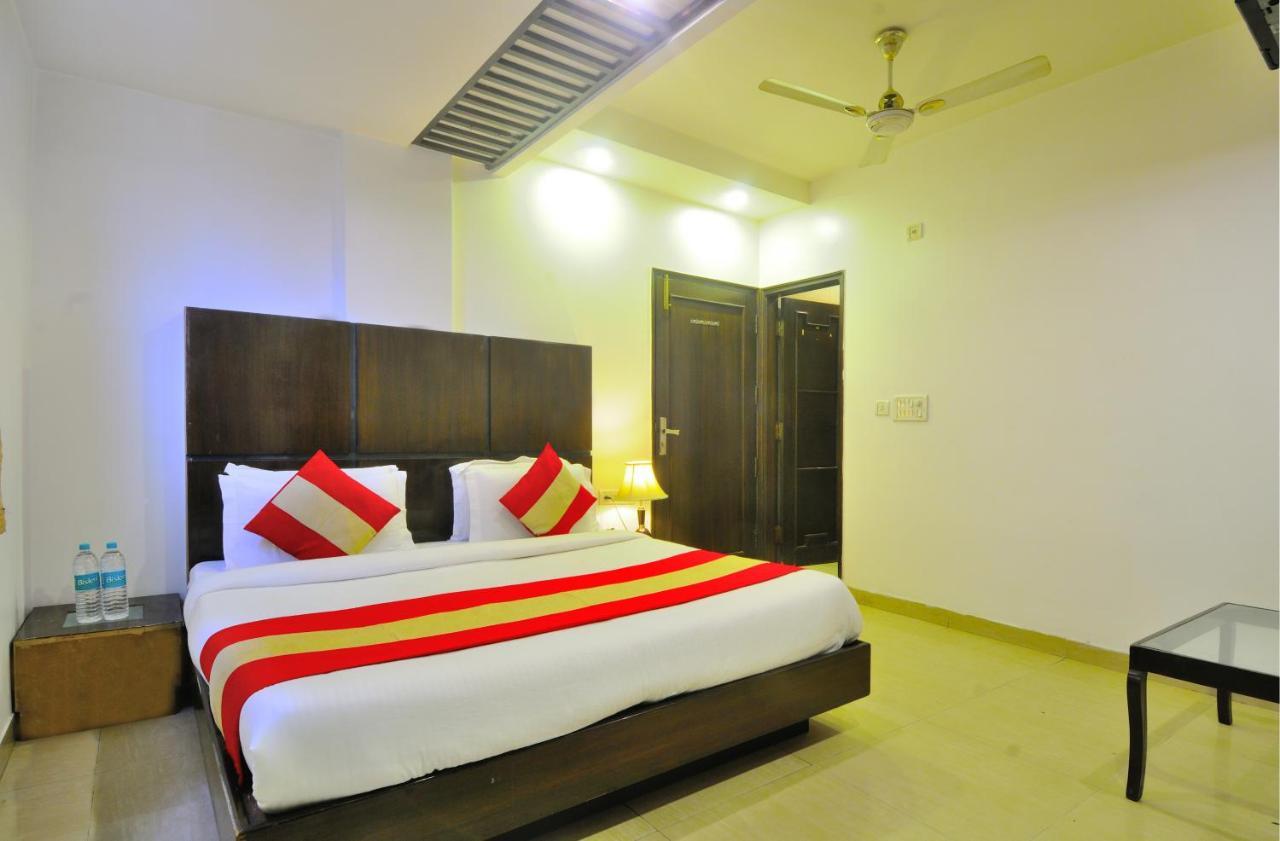 Hotel Maya 'New Delhi' 外观 照片